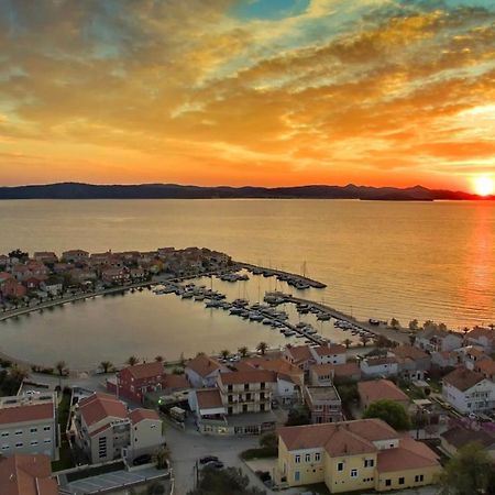 Apartments And Rooms By The Sea Bibinje, Zadar - 6199 외부 사진