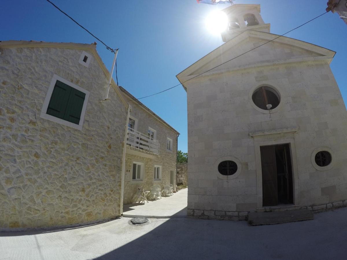 Apartments And Rooms By The Sea Bibinje, Zadar - 6199 외부 사진